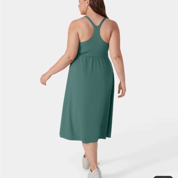 Everyday Plus Size Midi Chill Dress-La Land Halara - Picture 3 of 5